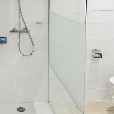 2 Bedroom Awesome In بيت للعطل *
