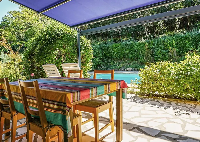 2 Bedroom Awesome In