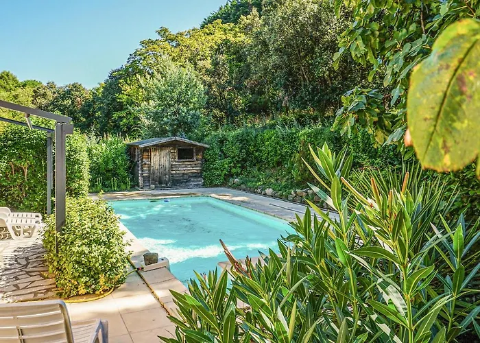 2 Bedroom Awesome In *