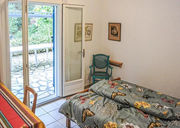 2 Bedroom Awesome In *